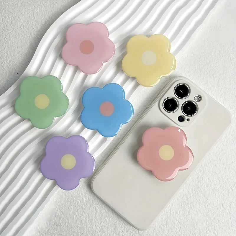 Cutesy™ Flower Socket Pocket